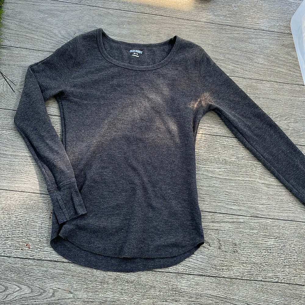 Grey old navy long sleeve waffle shirt xs